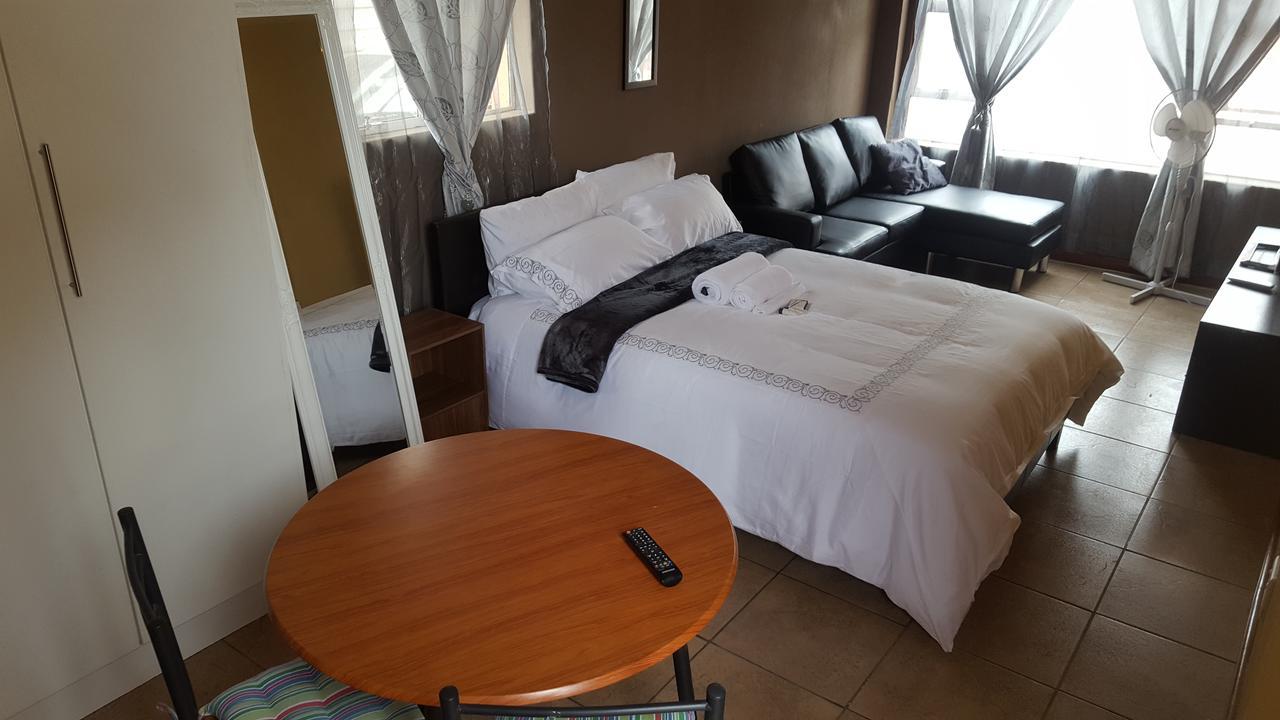 Let Us Accomodation イースト・ロンドン エクステリア 写真
