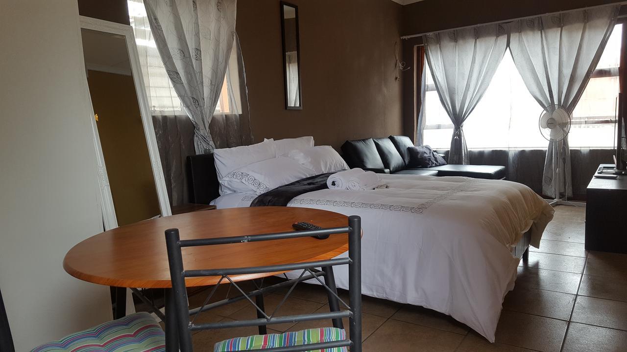 Let Us Accomodation イースト・ロンドン エクステリア 写真
