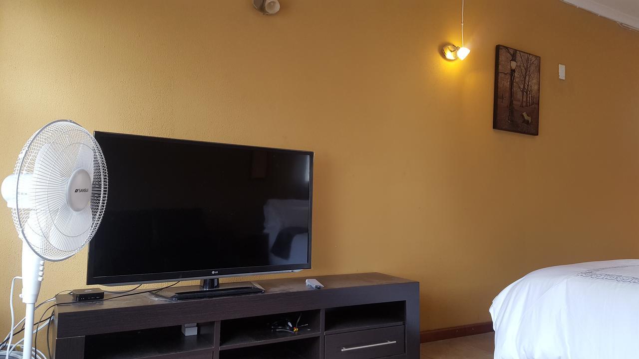 Let Us Accomodation イースト・ロンドン エクステリア 写真